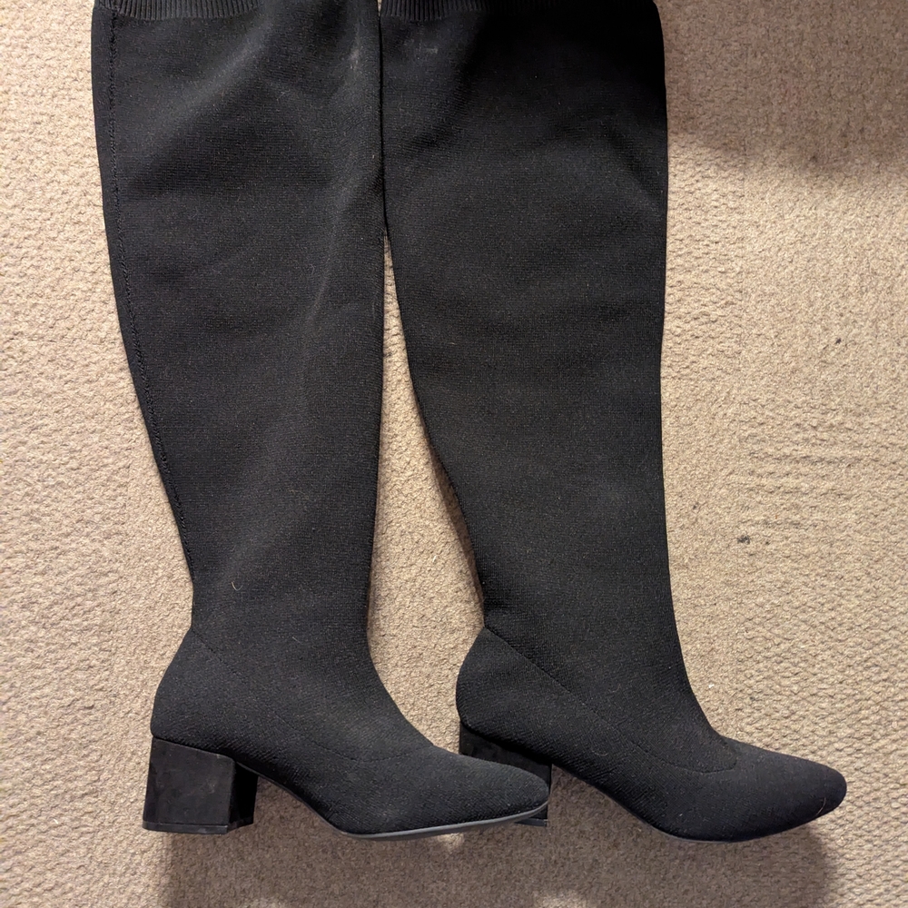 Elegant Black Knee-High Women's Boots